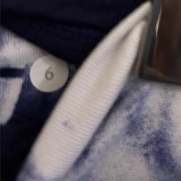 Lululemon Gray Yoga Pants with Floral Waistband - Picture 7 of 8